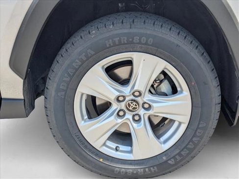 Used 2021 Toyota RAV4 XLE image 24