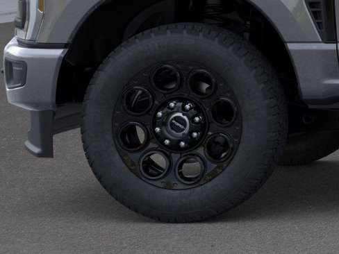 New 2025 Ford F250 XLT image 19