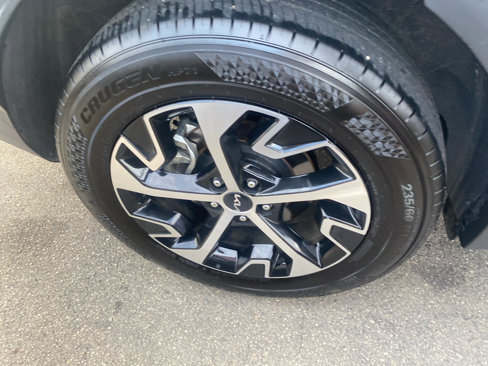 Used 2025 Kia Sportage EX w/ Premium Package image 5