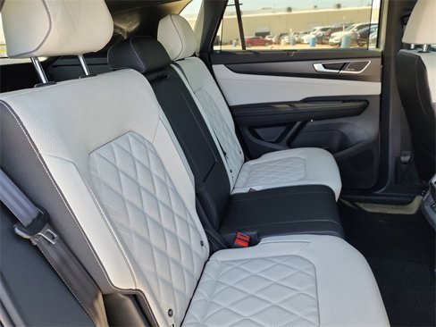 New 2025 Volkswagen Atlas Cross Sport SEL Premium R-Line image 19