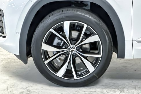 New 2025 Volkswagen Atlas SEL Premium R-Line image 26