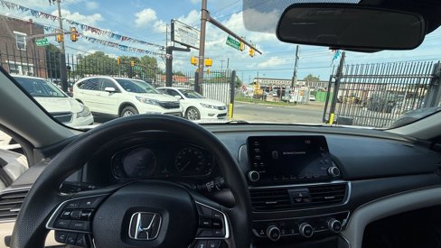 Used 2018 Honda Accord LX image 12