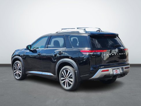 New 2025 Nissan Pathfinder Platinum w/ Cargo Package image 3