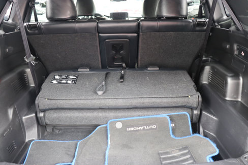 Used 2024 Mitsubishi Outlander 4WD Plug-In Hybrid image 55