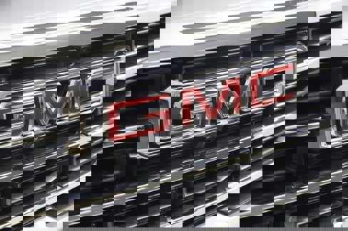 Used 2025 GMC Acadia Elevation image 16