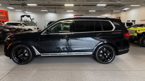 Used 2025 BMW X7 xDrive40i image 12