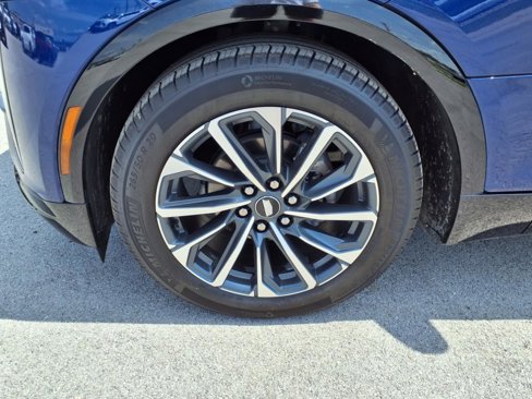 Used 2025 Cadillac Lyriq Sport image 35