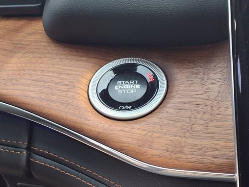 New 2025 Jeep Grand Cherokee L Summit image 18