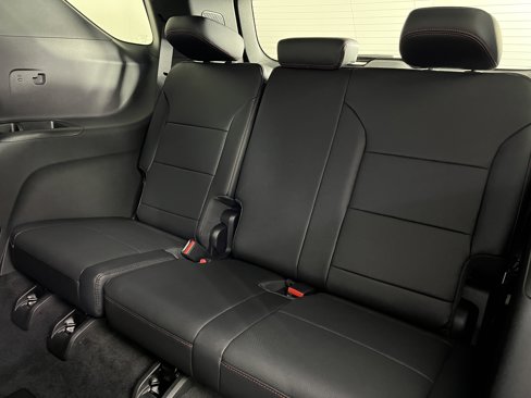 New 2026 Chevrolet Traverse Z71 w/ LPO, Floor Liner Package image 11