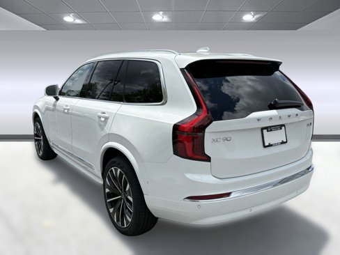 New 2026 Volvo XC90 B6 Ultra image 3