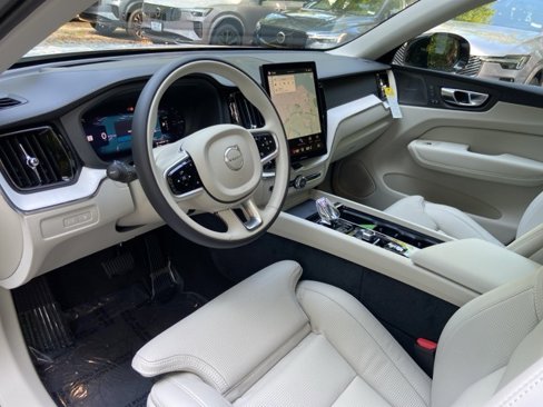 New 2026 Volvo XC60 T8 Ultra w/ Protection Package Premier image 11