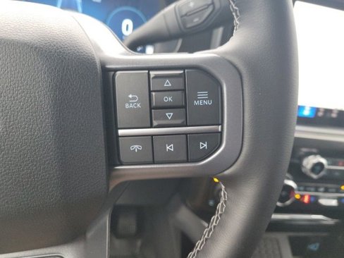 New 2026 Ford F250 4x4 Crew Cab Super Duty image 17