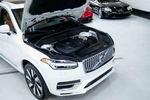 Used 2023 Volvo XC90 T8 Ultimate w/ Lounge Package image 78