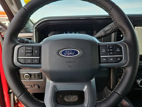 New 2025 Ford F250 Lariat w/ Chrome Package image 27