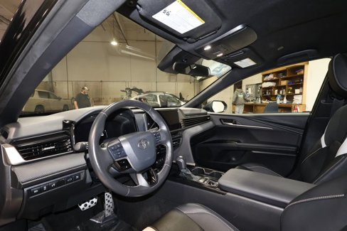 Used 2025 Toyota Camry XSE image 9