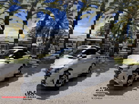 Used 2019 Hyundai Elantra SEL w/ Cargo Package image 4