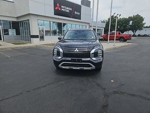 New 2025 Mitsubishi Outlander SEL image 2