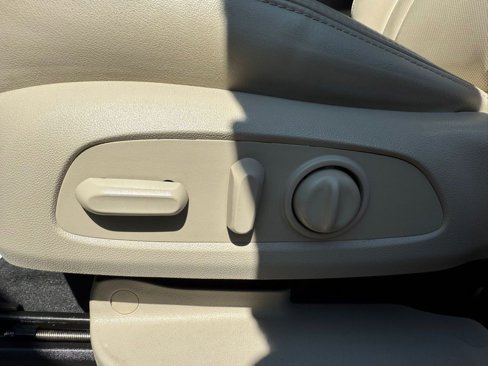 Used 2021 Buick Enclave Essence image 35