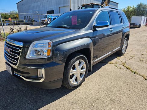 Used 2017 GMC Terrain SLT image 1