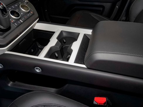 New 2025 Land Rover Defender 130 X-Dynamic SE image 31