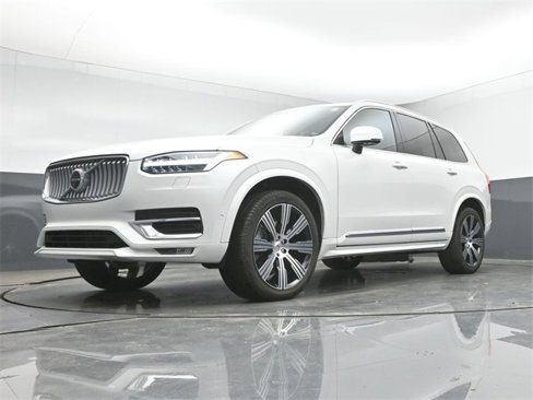 Used 2024 Volvo XC90 B6 Plus w/ Protection Package Premier image 40