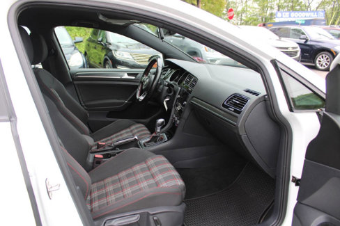 Used 2018 Volkswagen GTI S image 29