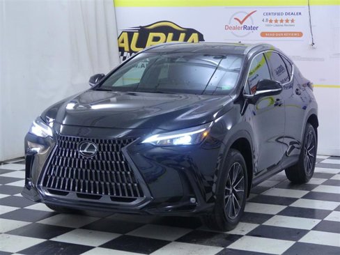 Used 2024 Lexus NX 250 FWD w/ Premium Package image 4