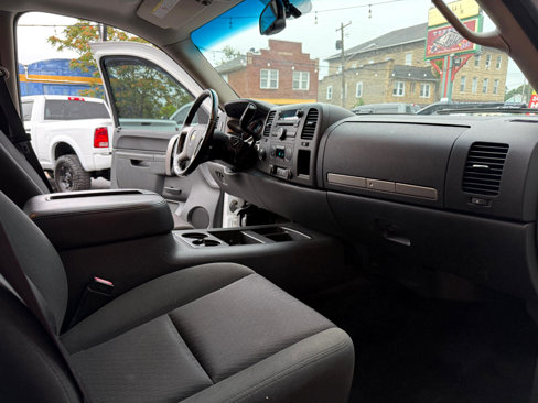 Used 2014 Chevrolet Silverado 2500 LT image 18