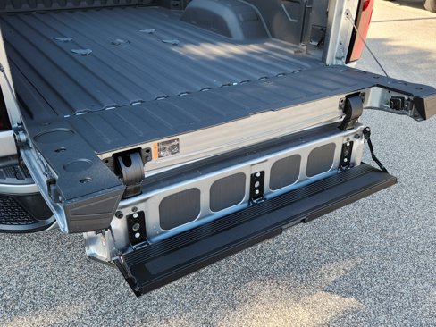 New 2025 GMC Sierra 2500 Denali w/ Denali Reserve Package image 34