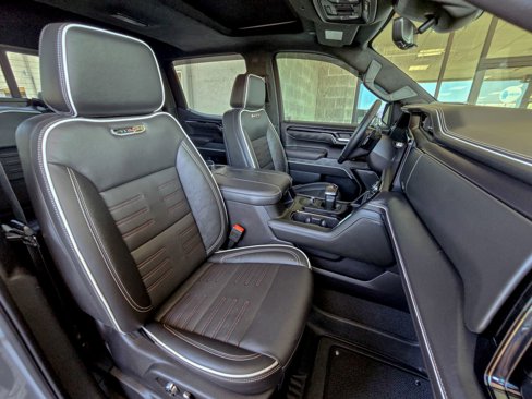 Used 2024 GMC Sierra 1500 AT4X image 35