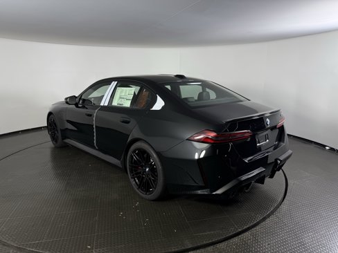 New 2026 BMW M5 w/ Carbon Package image 4