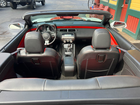 Used 2011 Chevrolet Camaro SS image 23