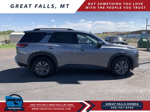 Used 2024 Nissan Pathfinder SV image 8