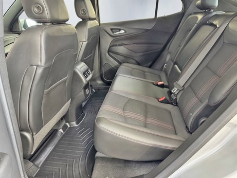 Used 2022 Chevrolet Equinox RS image 19