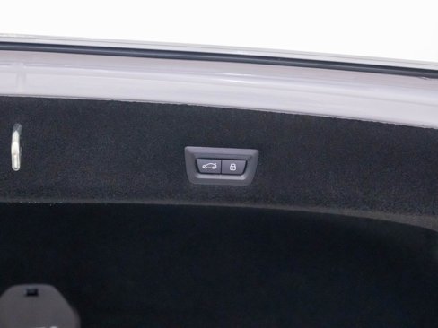 New 2025 BMW i7 eDrive50 w/ M Sport Package image 32