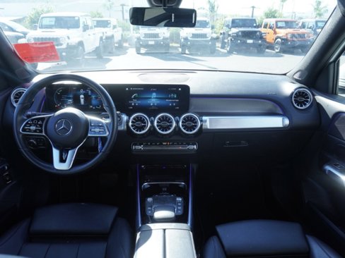 Used 2023 Mercedes-Benz GLB 250 4MATIC image 26
