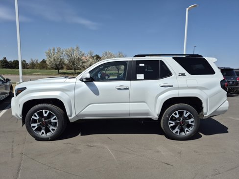 New 2025 Toyota 4Runner SR5 image 3