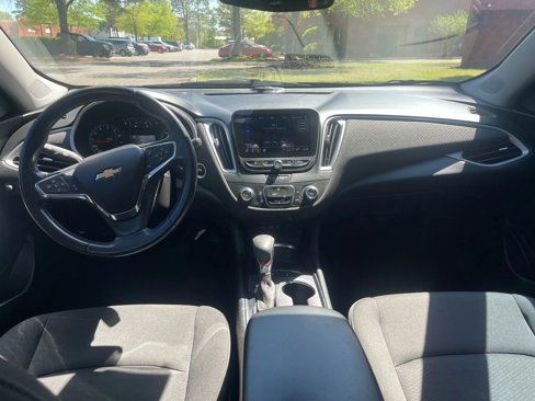 Used 2021 Chevrolet Malibu RS image 16