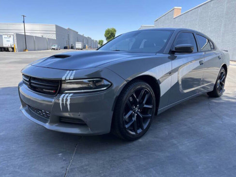 Used 2019 Dodge Charger SXT image 1
