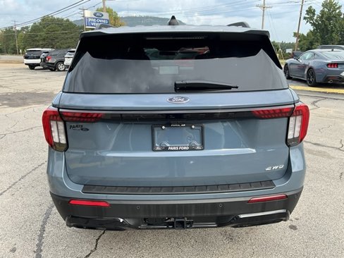 Used 2025 Ford Explorer ST-Line image 12