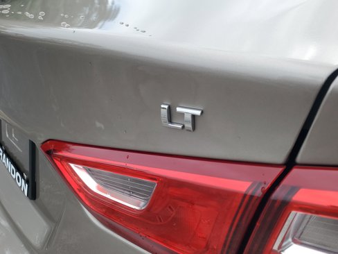 Used 2024 Chevrolet Malibu LT image 8