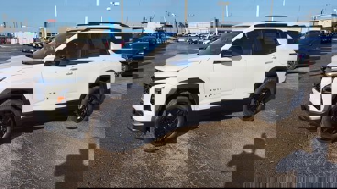 New 2026 Chevrolet Equinox LT w/ Midnight Edition image 4