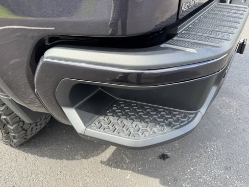 Used 2022 GMC Sierra 1500 AT4X image 49