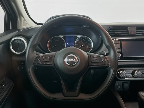 Used 2025 Nissan Versa S w/ Trunk Package image 17