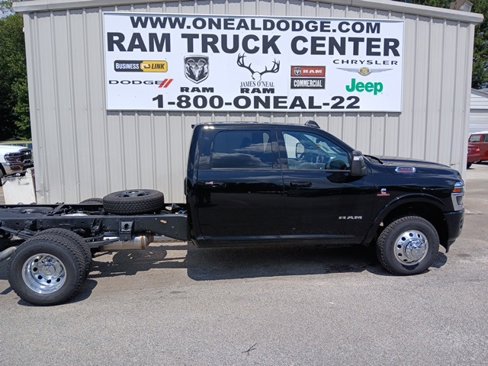 New 2026 RAM 3500 Laramie image 2