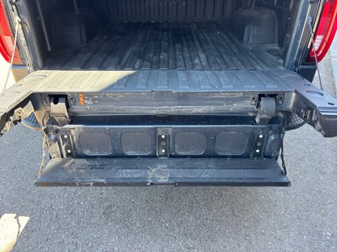 Used 2022 GMC Sierra 1500 AT4 image 33