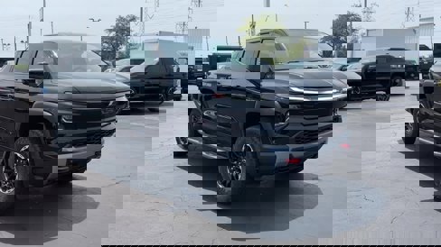 New 2026 Chevrolet Silverado EV Trail Boss image 3