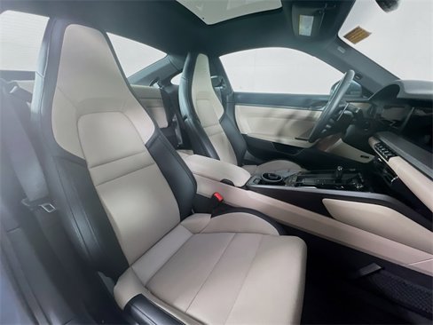 Used 2025 Porsche 911 Carrera image 29