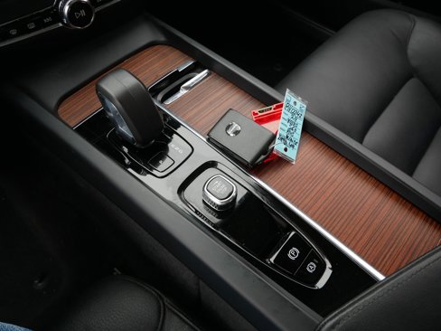 Certified 2024 Volvo S60 B5 Plus image 18