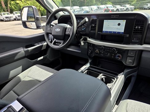New 2025 Ford F250 XLT w/ FX4 Off-Road Package image 12